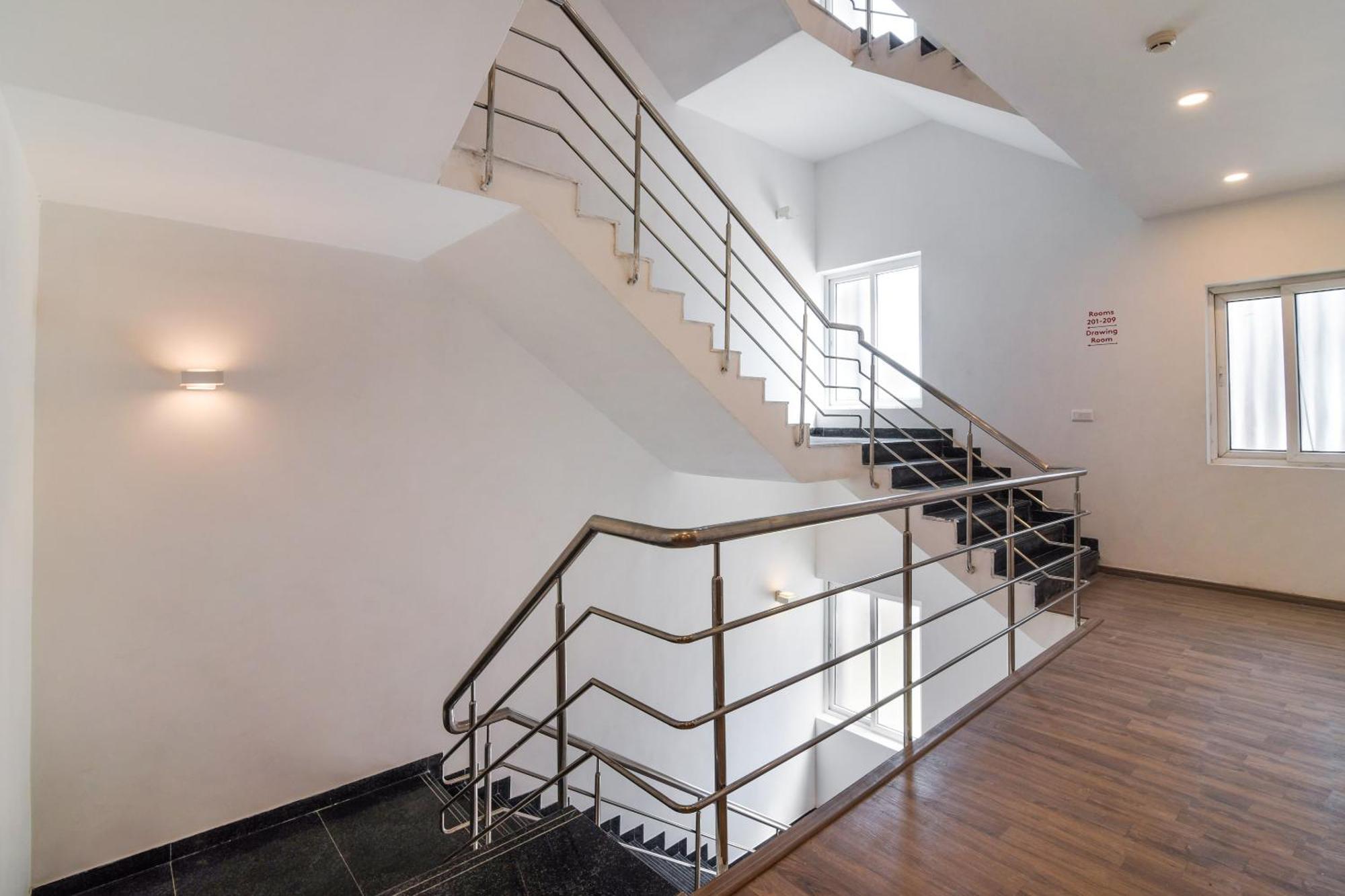 Super Townhouse Xotel Čennai Exteriér fotografie