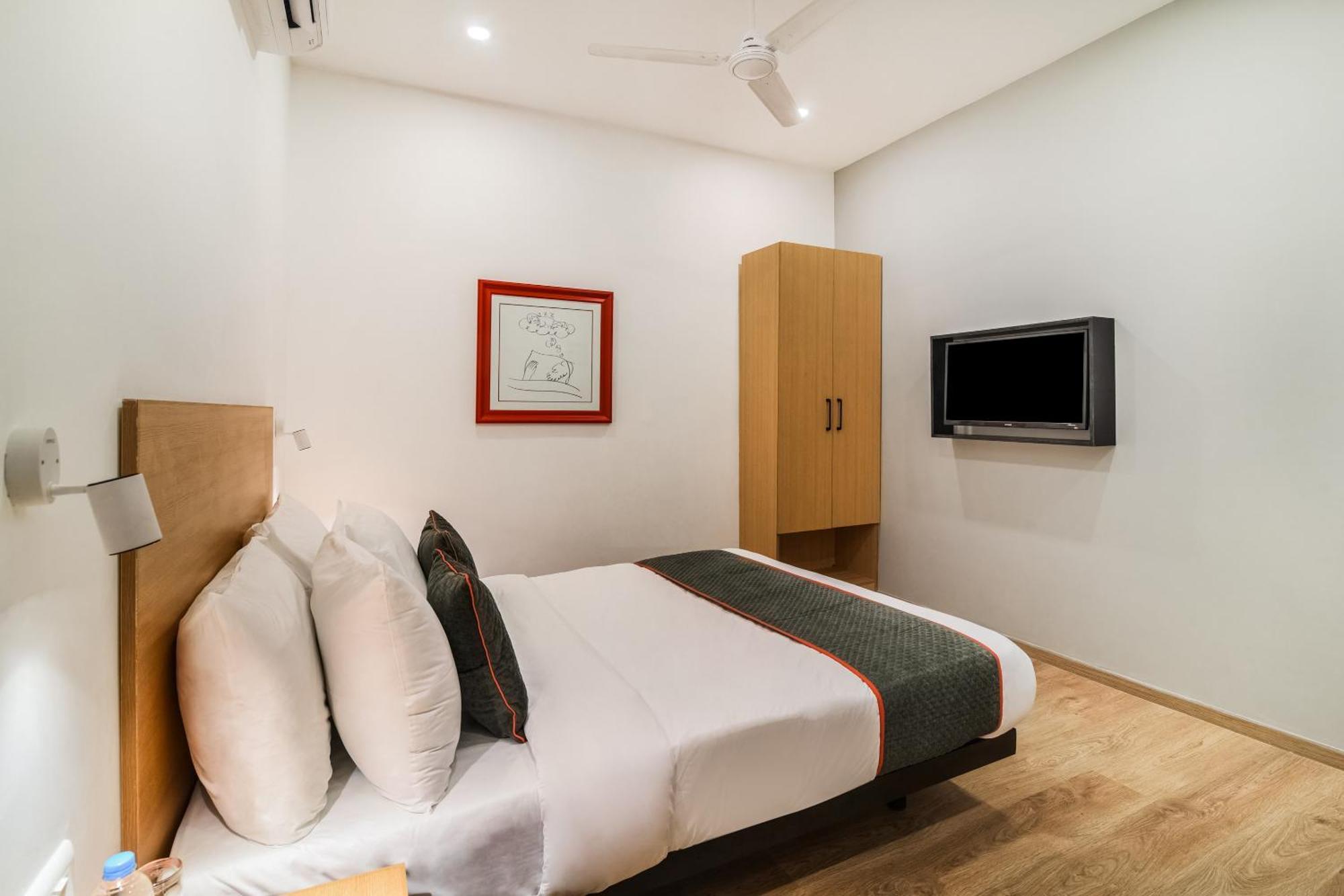 Super Townhouse Xotel Čennai Exteriér fotografie