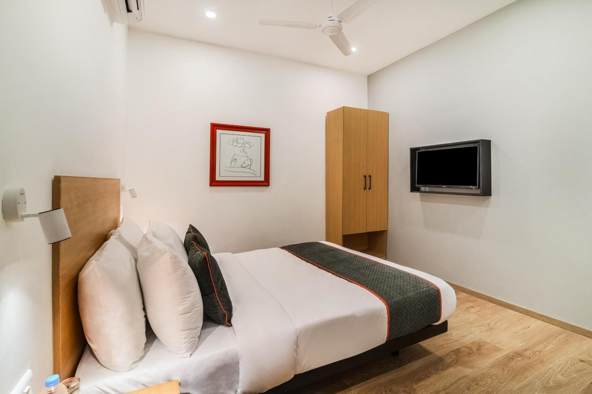 Super Townhouse Xotel Čennai Exteriér fotografie
